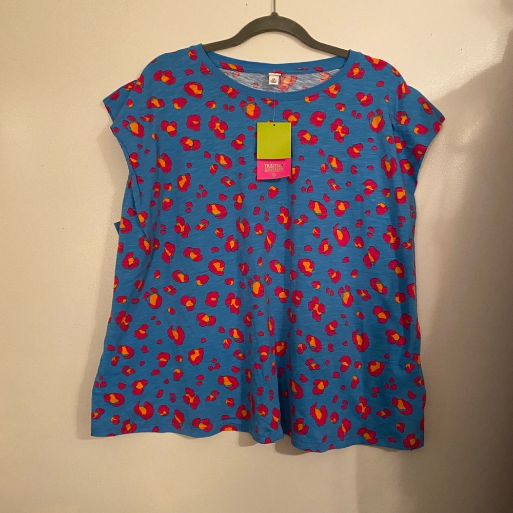 Brand new top